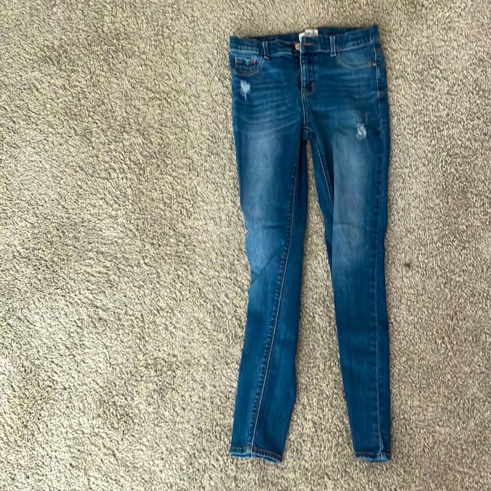 Beautiful and comfortable pair of jeans.